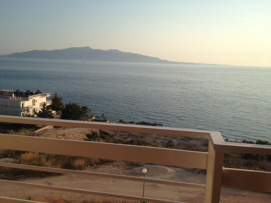 Santa Quaranta Premium Resort Sarandë Esterno foto