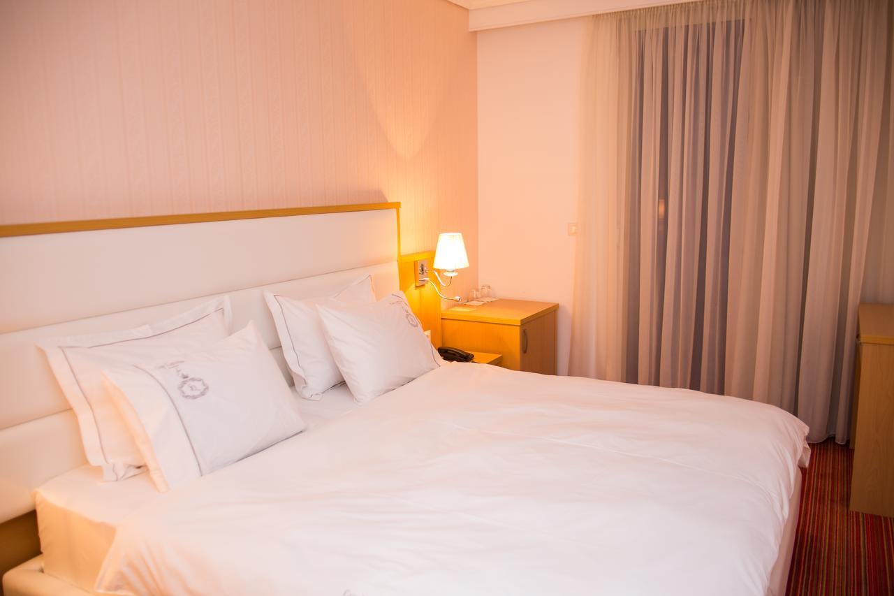Santa Quaranta Premium Resort Sarandë Esterno foto