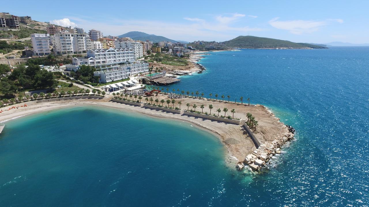 Santa Quaranta Premium Resort Sarandë Esterno foto