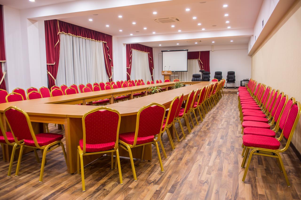 Santa Quaranta Premium Resort Sarandë Esterno foto