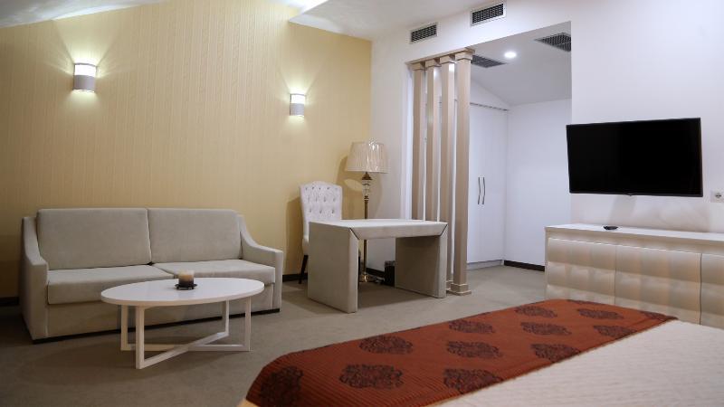 Santa Quaranta Premium Resort Sarandë Esterno foto