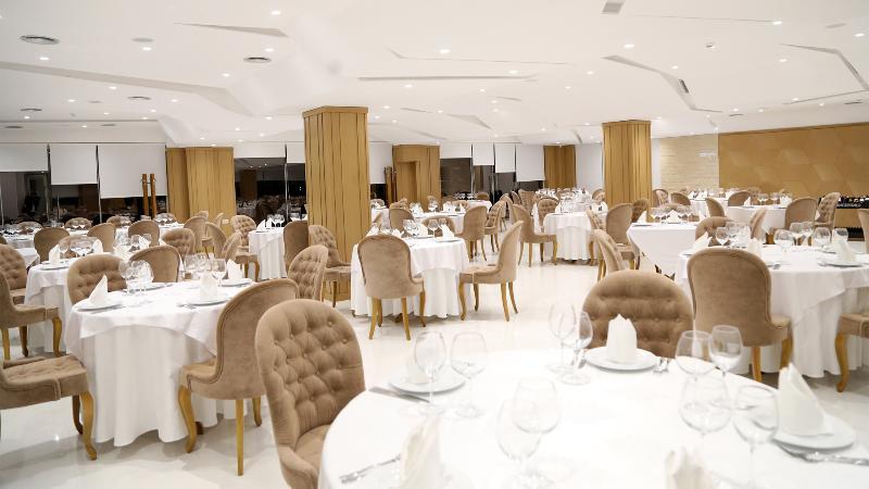 Santa Quaranta Premium Resort Sarandë Esterno foto